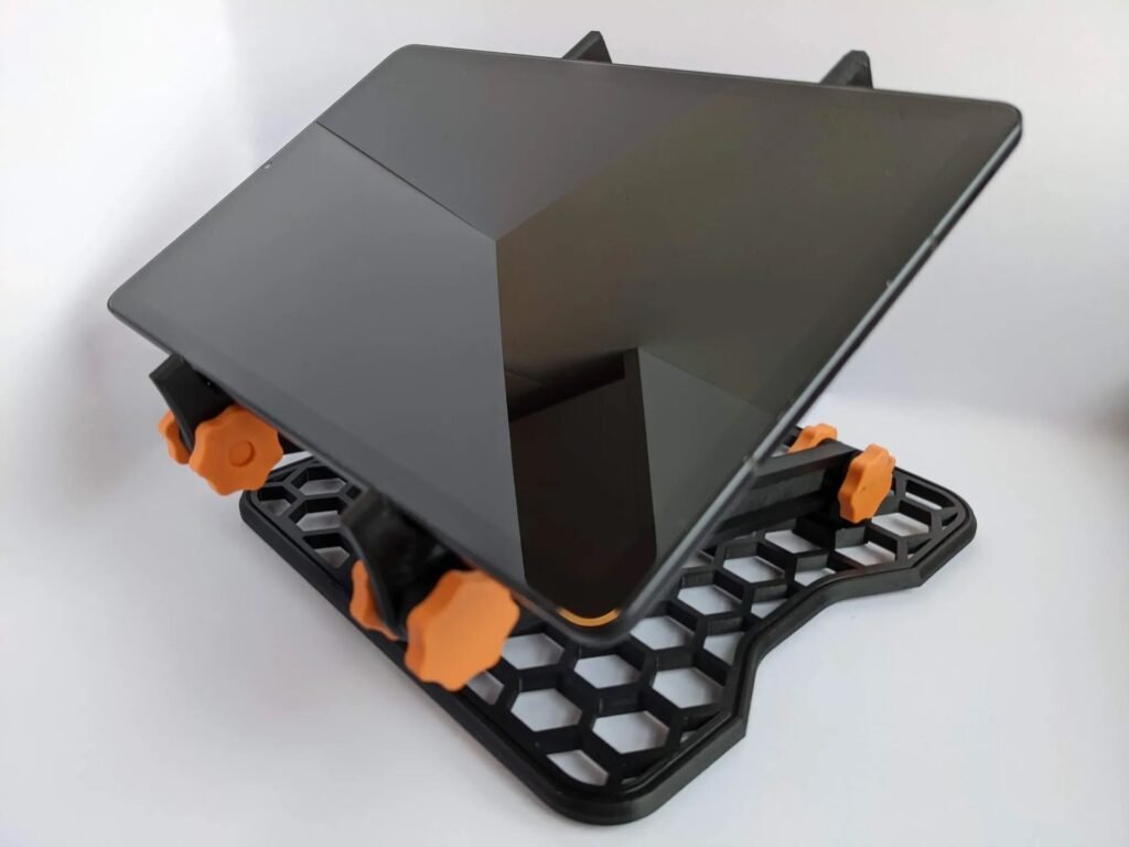 Adjustable Stand for Notebook and Tablet