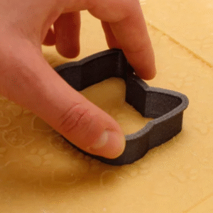 Cat Cookie Cutter/Rolling Pin Set - Image 4