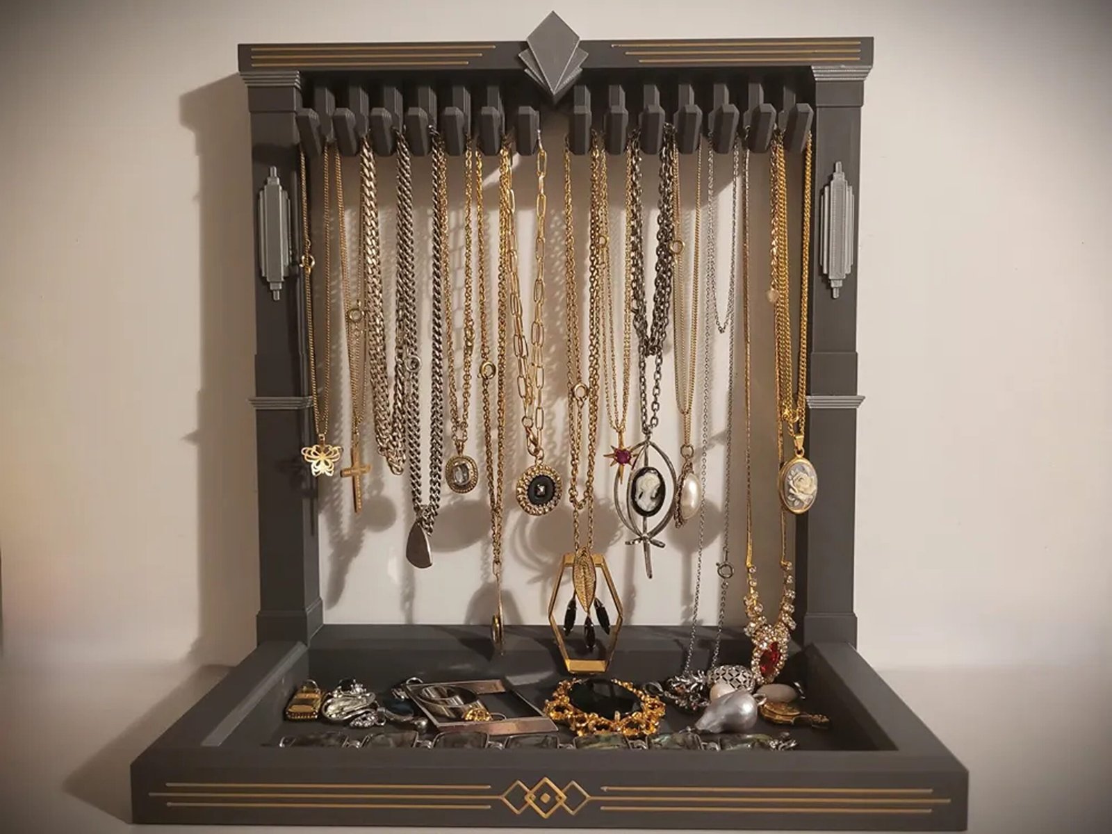 Art Deco Jewellery Hanger - Image 4