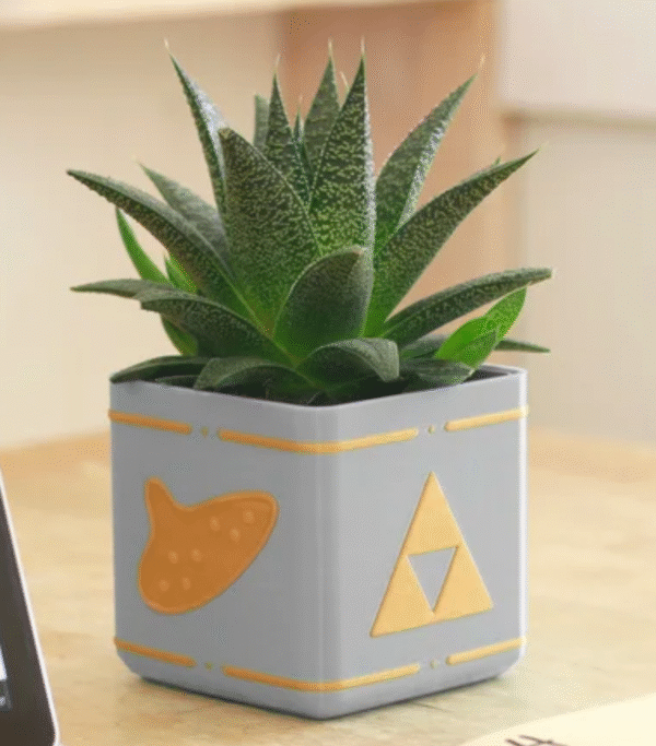 Zelda Planter