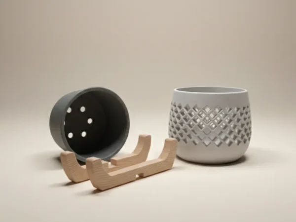 Modern Planter with Wood Base – Lattice
