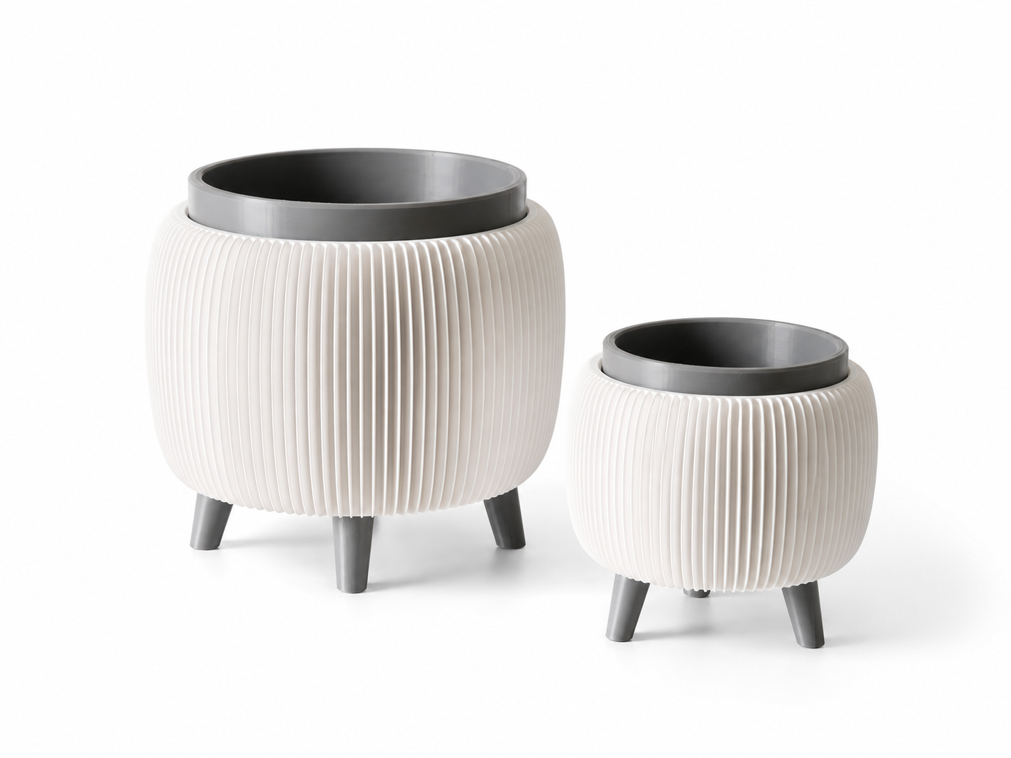 Planter on Legs - Small - Image 2
